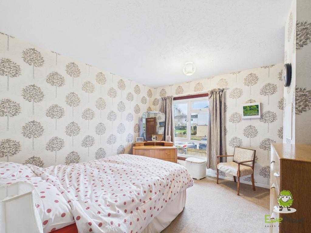 Ewe Move Estate Agents Basingstoke - Fountains Clos