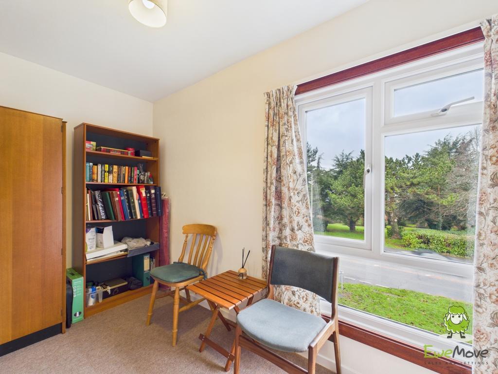Ewe Move Estate Agents Basingstoke - Fountains Clos