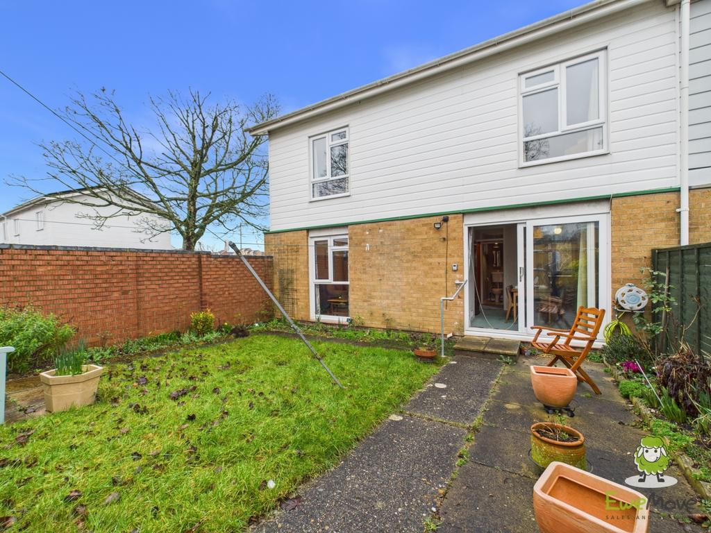 Ewe Move Estate Agents Basingstoke - Fountains Clos