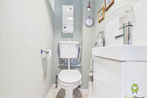 undefined, Fountains Close, Basingstoke, Hampshire, RG24
