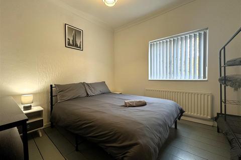 undefined, Oxford Road, Gloucester GL1
