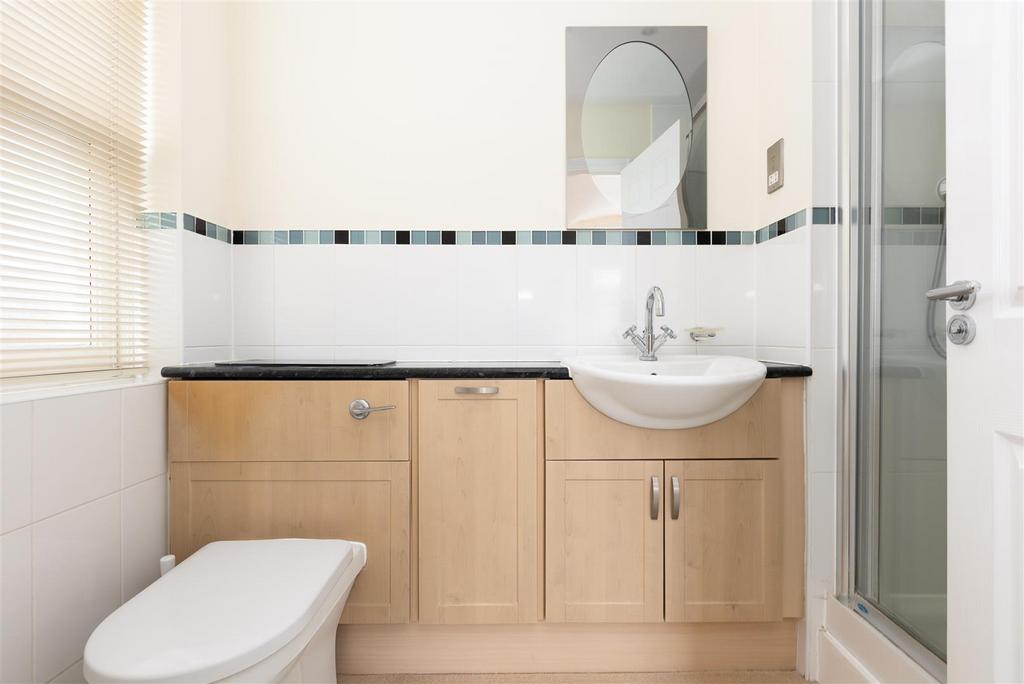Bedroom 1 En-suite