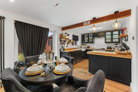 undefined, Mortlake Close, Widnes WA8