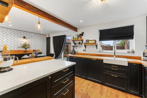 undefined, Mortlake Close, Widnes WA8