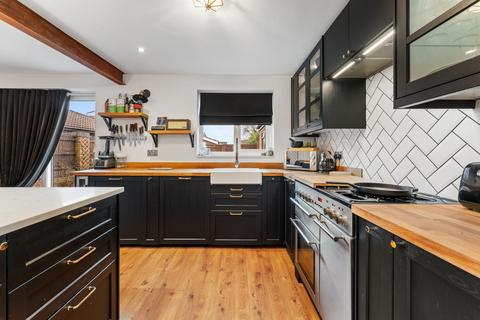 undefined, Mortlake Close, Widnes WA8