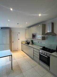 undefined, Rays Avenue