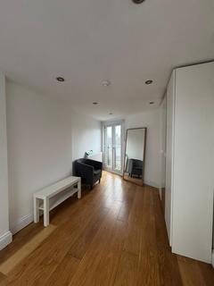 undefined, Rays Avenue