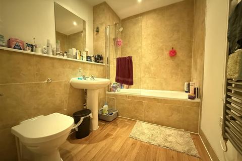 2 bedroom apartment for sale, Chatsworth House, 19 Lever Street, Manchester