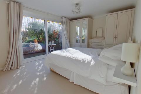 2 bedroom ground floor flat for sale, Church Lane, Southampton SO31