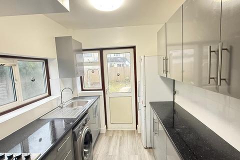 3 bedroom semi-detached house to rent, Brook Drive, Harrow HA1
