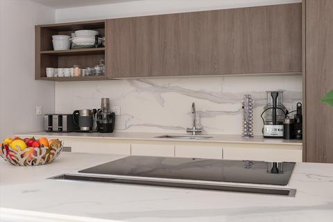 3 bedroom flat to rent, Kidderpore Avenue, London, NW3