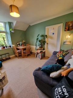 undefined, 1 Bed Top Floor Appartment