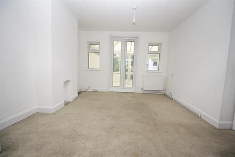 4 bedroom semi-detached house for sale, Leon Avenue, Bletchley, Milton Keynes