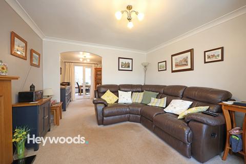 3 bedroom semi-detached house for sale, Darsham Gardens, Westbury Park, Newcastle-under-Lyme, Staffordshire