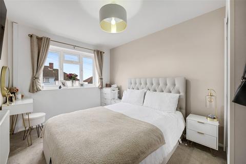 2 bedroom bungalow for sale, Coombfield Drive, Darenth, Dartford, Kent, DA2