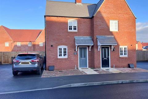 2 bedroom house for sale, Lincoln Street, Towcester