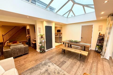 4 bedroom semi-detached house for sale, Oakfield Avenue, Eaglescliffe, Stockton-On-Tees