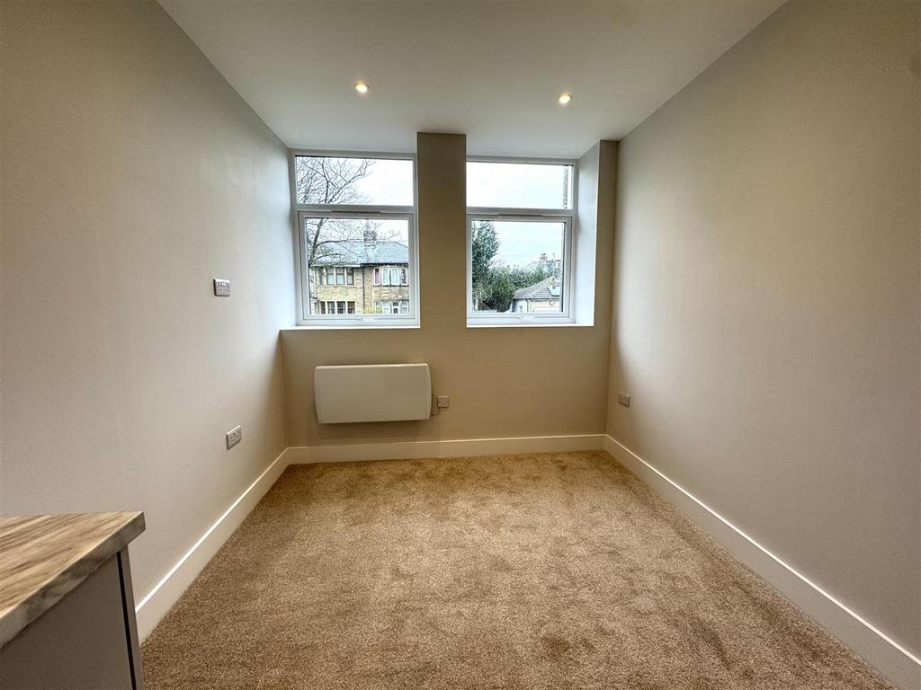 Living area pic 3.jpeg