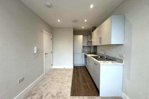 1 bedroom apartment to rent, 173A Spring Hall Lane, Halifax HX1