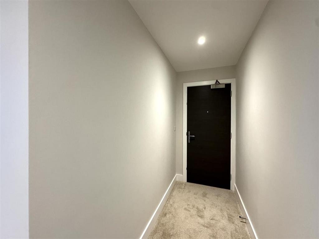 Hallway.jpeg