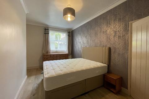 1 bedroom flat to rent, Moorland Avenue, Hyde Park, Leeds, LS6