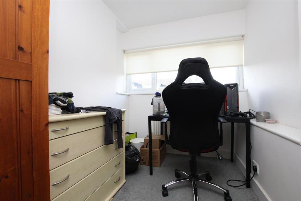 Study area to bedroom.JPG