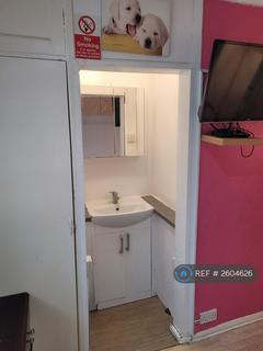 1 bedroom in a house share to rent, Abbotts Road, Letchworth Garden City, SG6