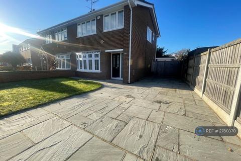 undefined, Cowper Close, Crewe, CW2