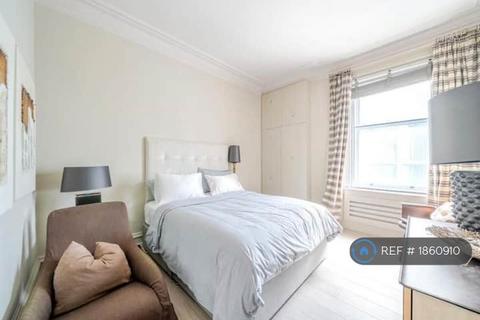 undefined, Knightsbridge, London, SW1X