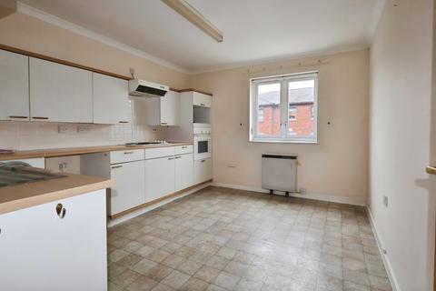 2 bedroom flat for sale, Regal Court, Bancroft, Hitchin
