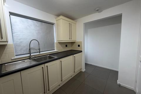 3 bedroom terraced house to rent, Ainsworth Way, Ormesby, Middlesbrough