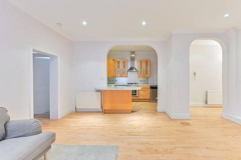2 bedroom flat to rent, Prince of Wales Mansions, Battersea, London, SW11