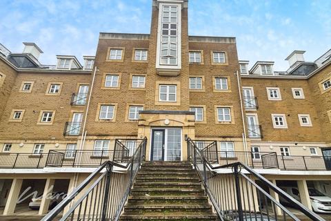 undefined, Sandpiper Close Greenhithe DA9