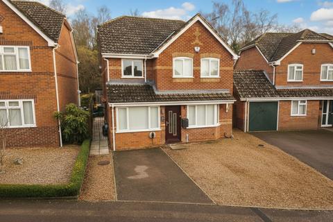 5 bedroom detached house for sale, Naseby Way, Norwich
