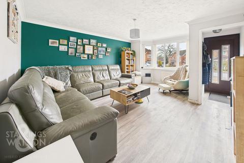 5 bedroom detached house for sale, Naseby Way, Norwich
