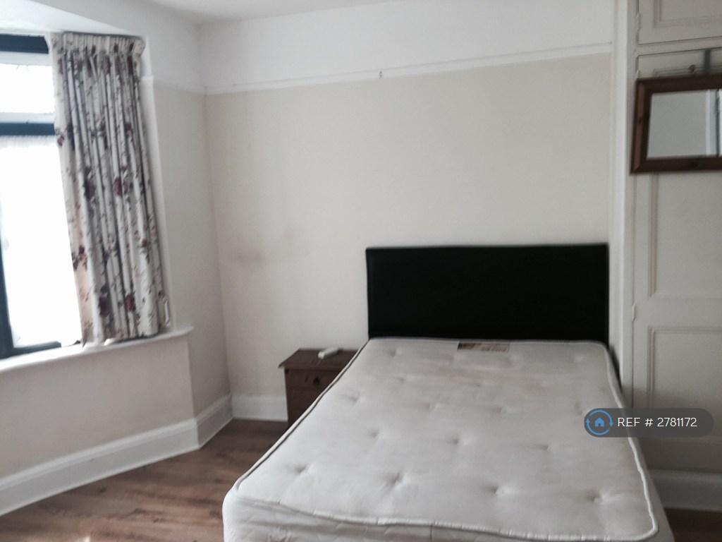 Bedroom With En-Suite