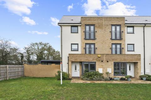 4 bedroom end of terrace house for sale, Wattle Road, Essex CM17