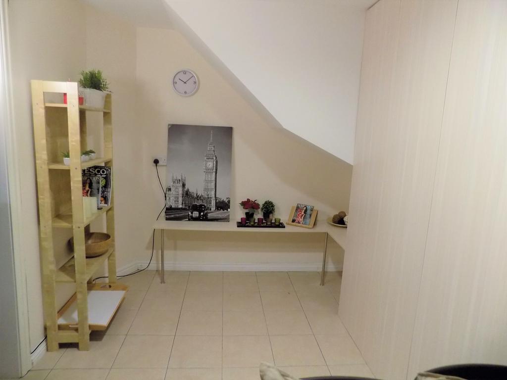 Bright, tidy multipurpose space with neutral to...