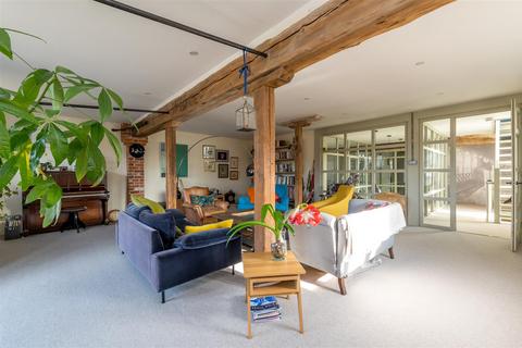 5 bedroom townhouse for sale, 8 Station Yard, Hadleigh