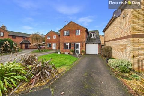 4 bedroom detached house for sale, Barley Orchard, Stafford ST20