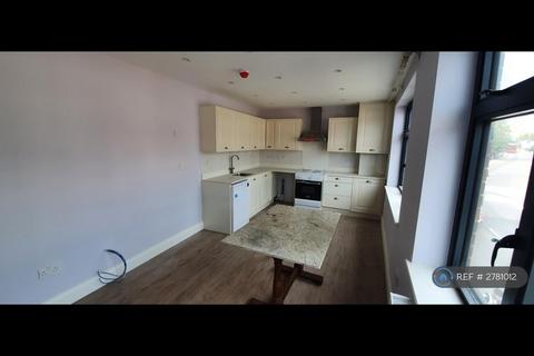 3 bedroom flat to rent, Dudden Hill Lane, London, NW10