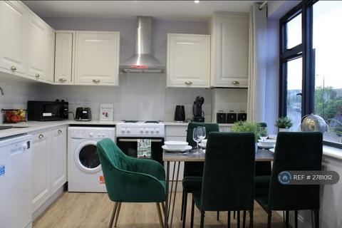 3 bedroom flat to rent, Dudden Hill Lane, London, NW10