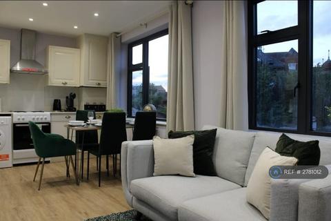 3 bedroom flat to rent, Dudden Hill Lane, London, NW10