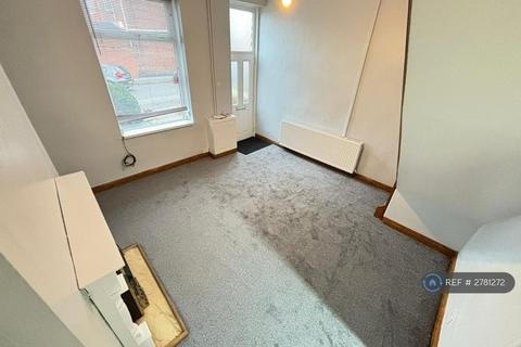 2 bedroom terraced house to rent, St. Annes Street, Bury, BL9