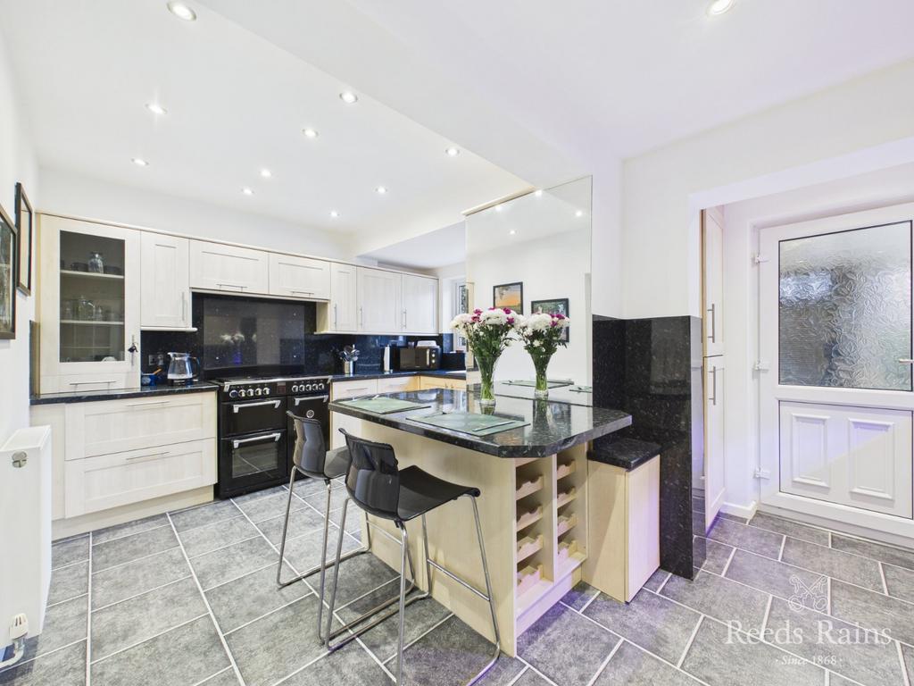Breakfast Kitchen