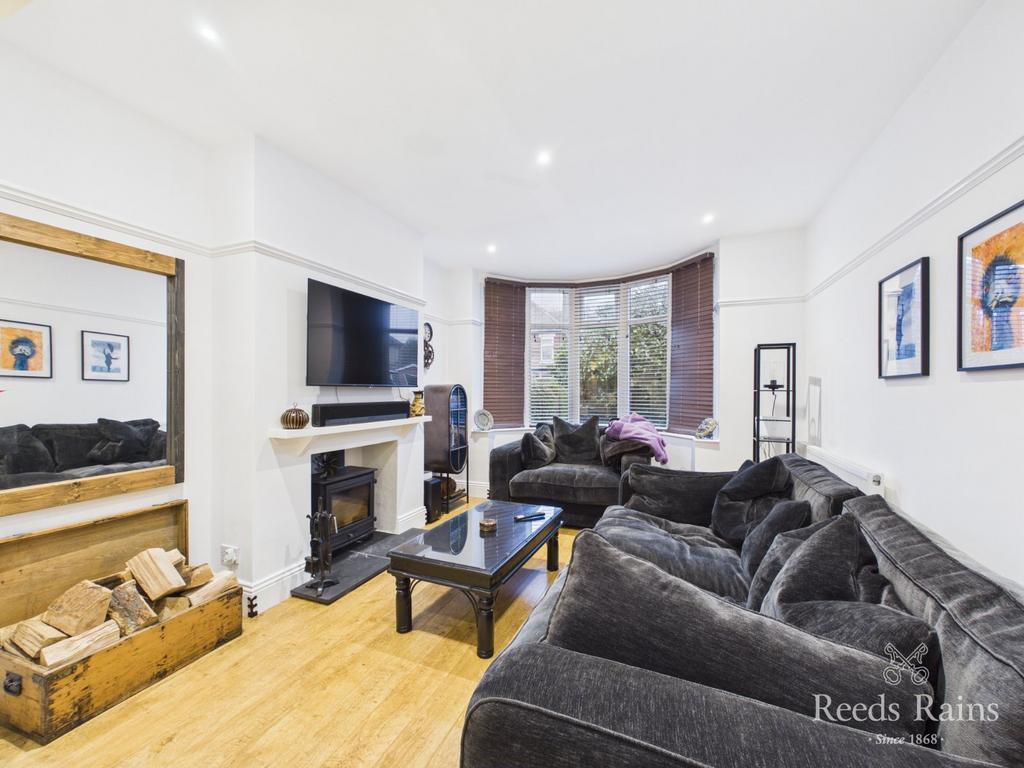 Sitting/Dining Room