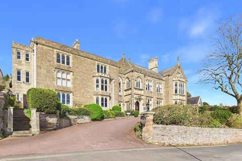 undefined, Elegant living in Mid Clevedon