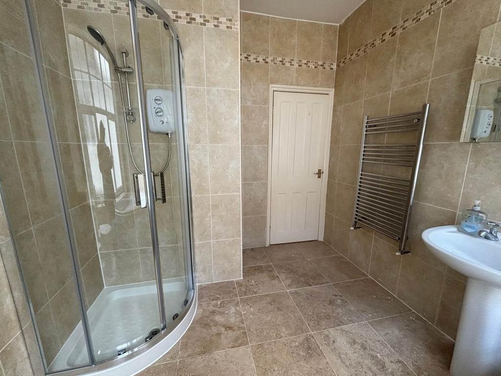 Henleaze rd 4a bathr