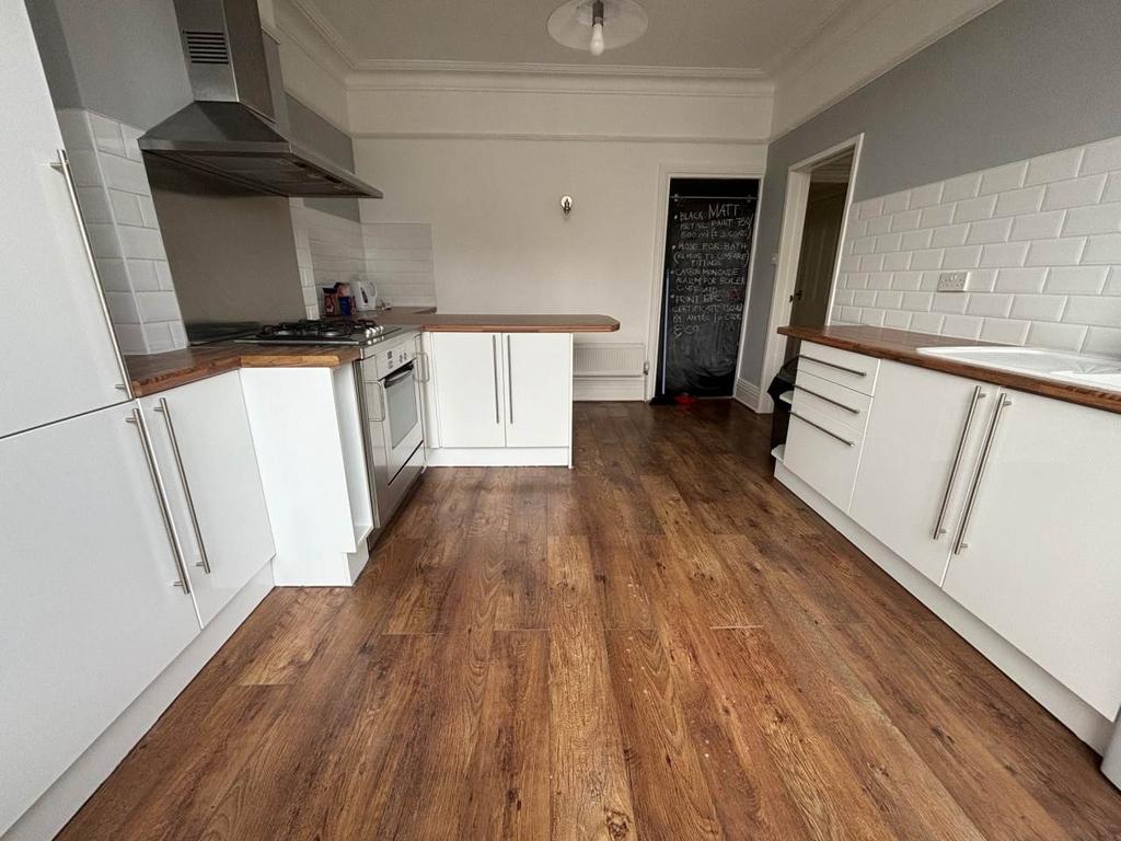 Henleaze rd 4a kitch