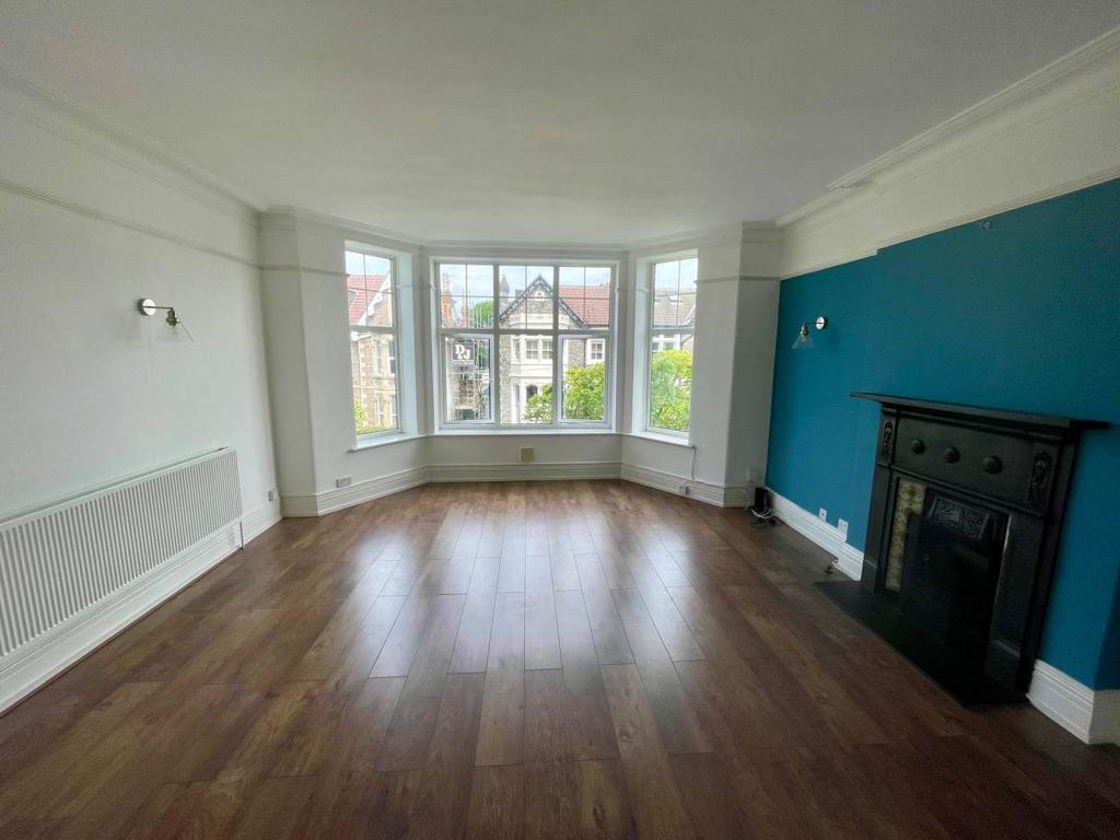 Henleaze rd 4a loung